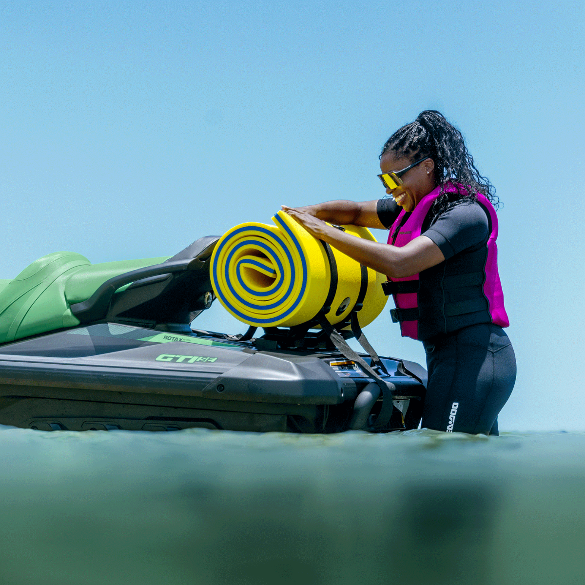 Sea-Doo Support arrière LinQ pour tapis flottant pour motomarine et ponton Switch