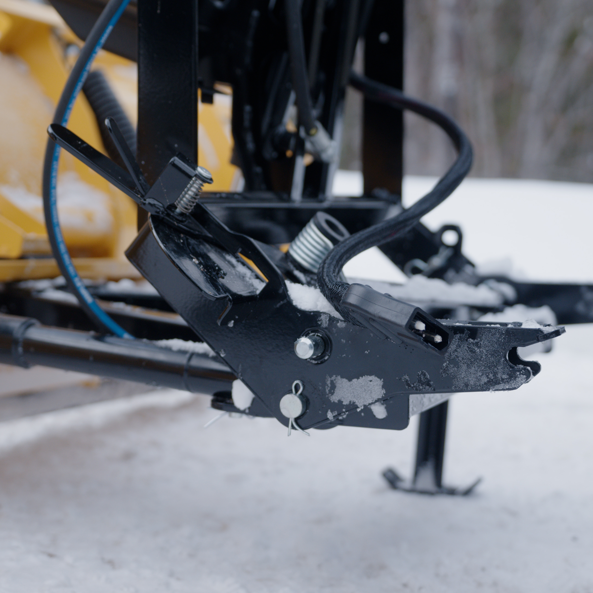 Système hydraulique robuste avec attache rapide Can-Am Defender