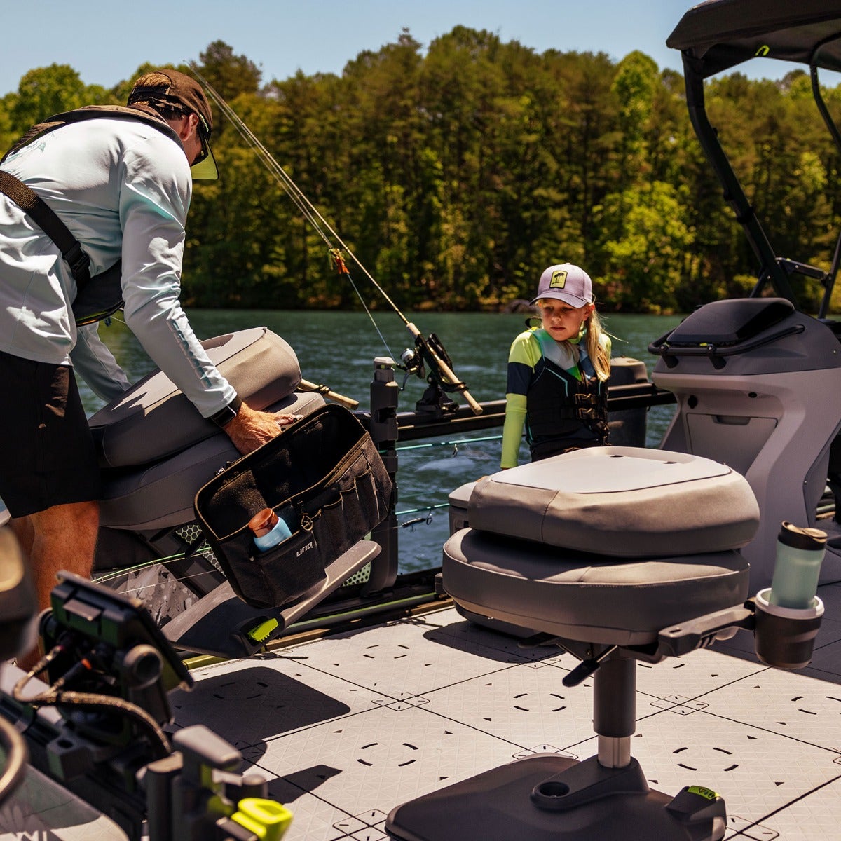 Quick-Attach Fishing Pedestal Seat for Switch Pontoon